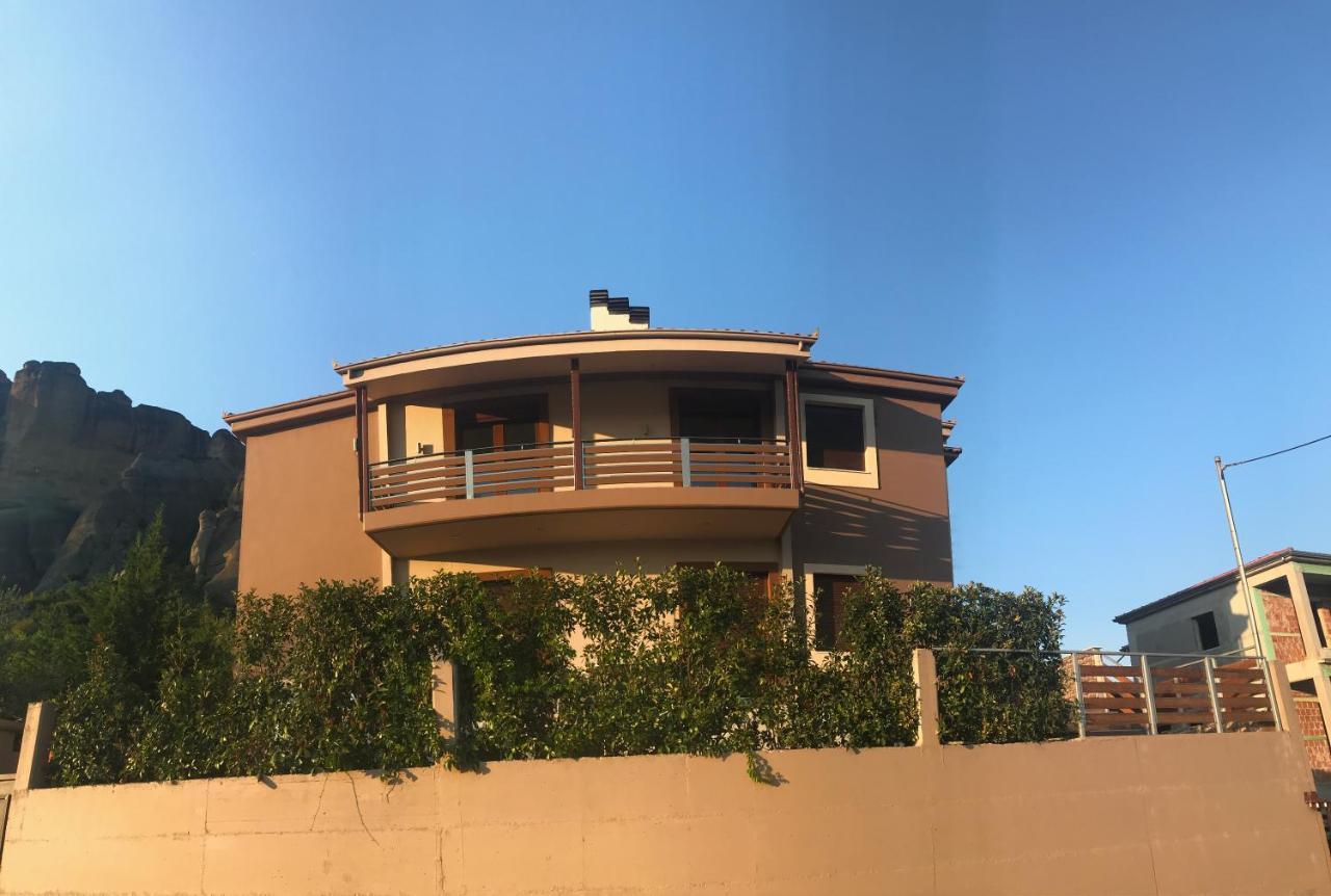 Villa Under Meteora Kalambaka Exterior foto