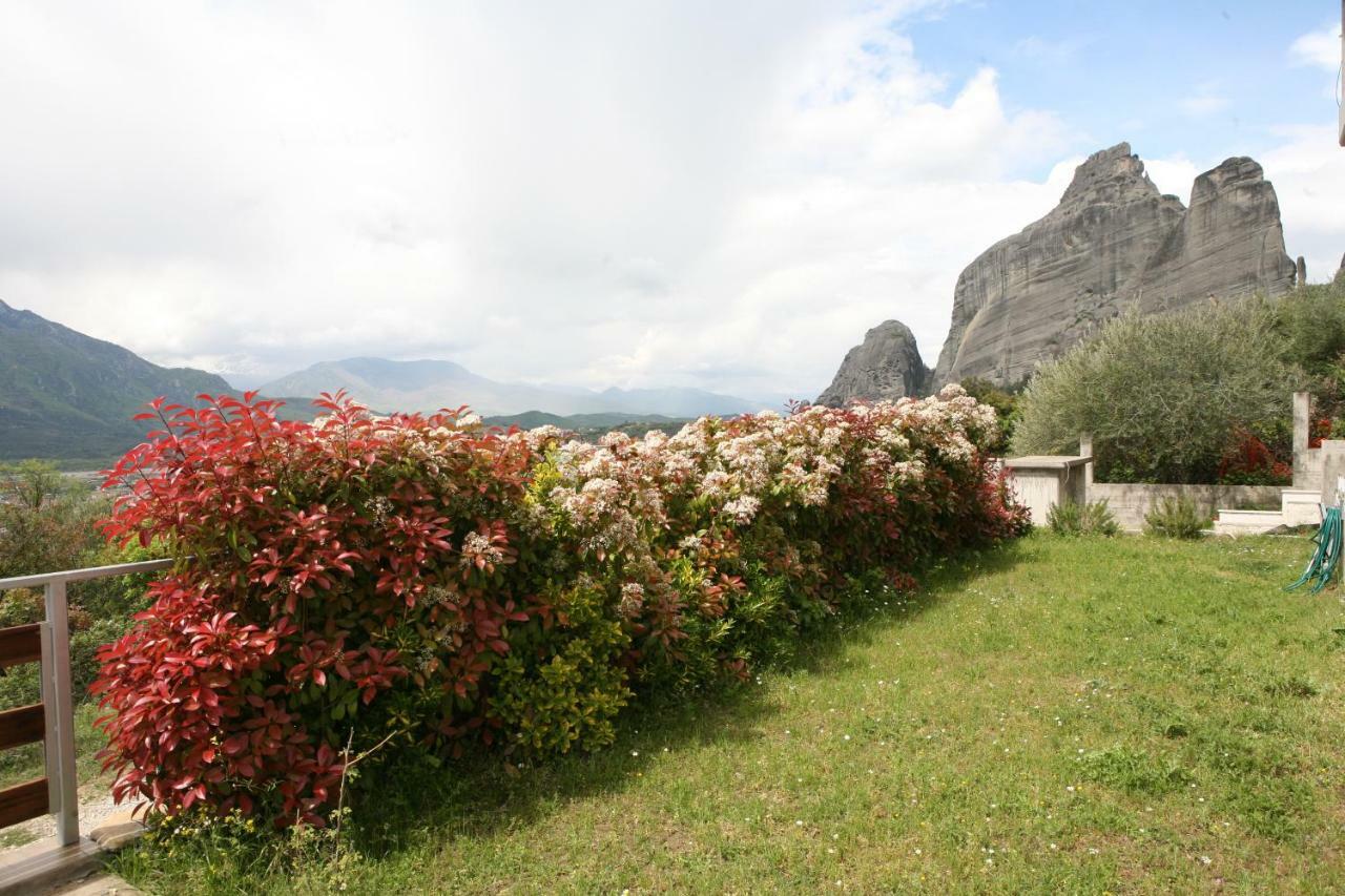 Villa Under Meteora Kalambaka Exterior foto